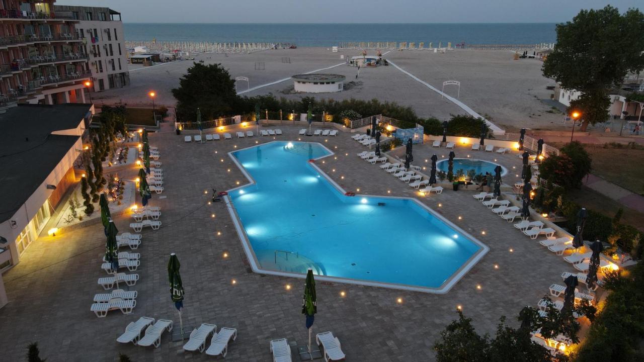 Hotel Amiral Mamaia Exterior photo