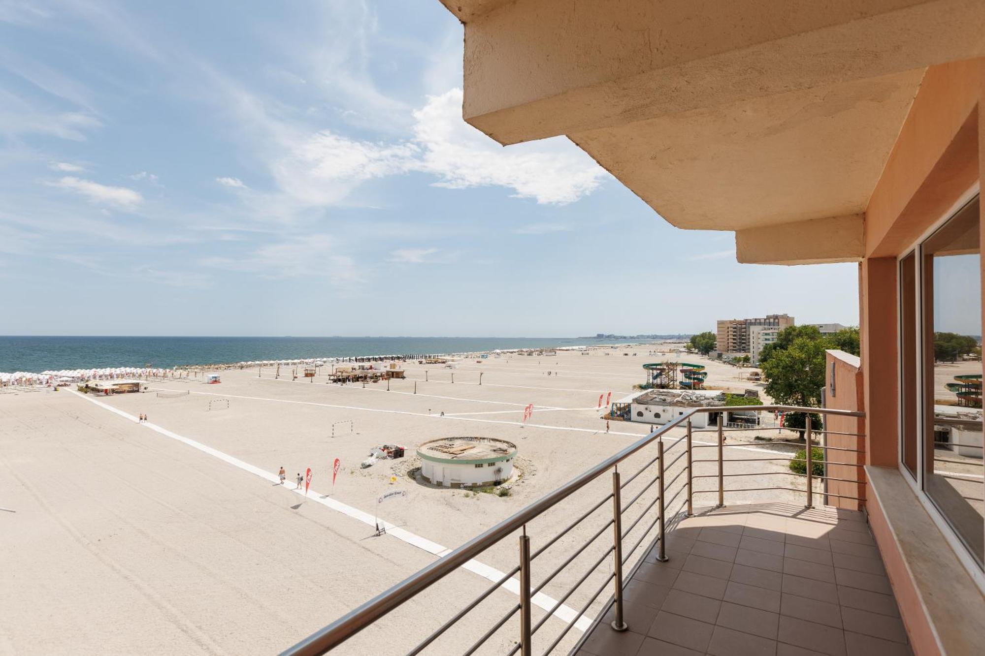 Hotel Amiral Mamaia Exterior photo