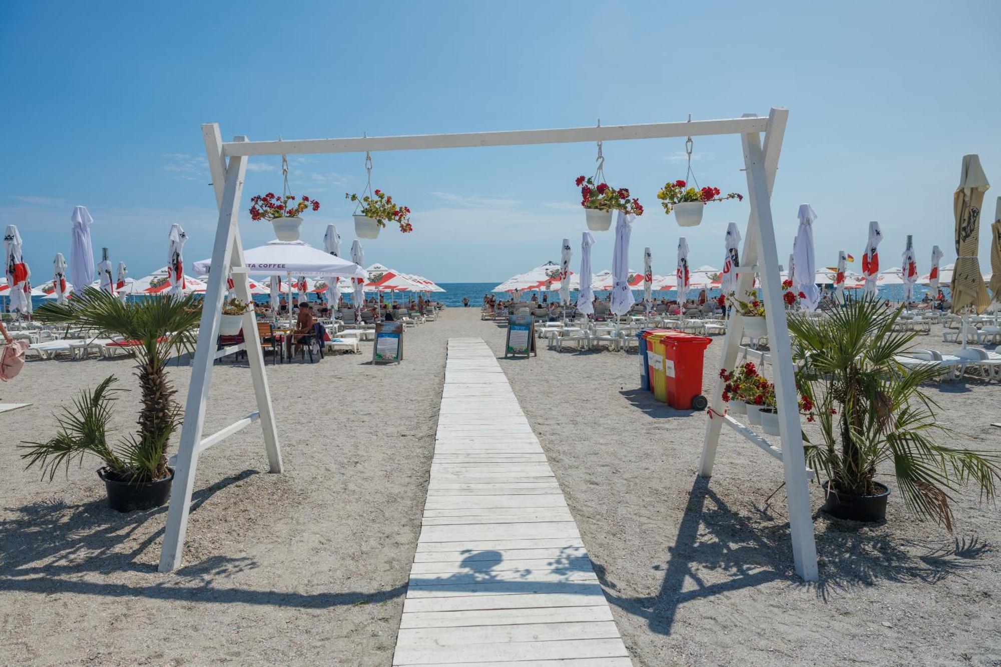 Hotel Amiral Mamaia Exterior photo