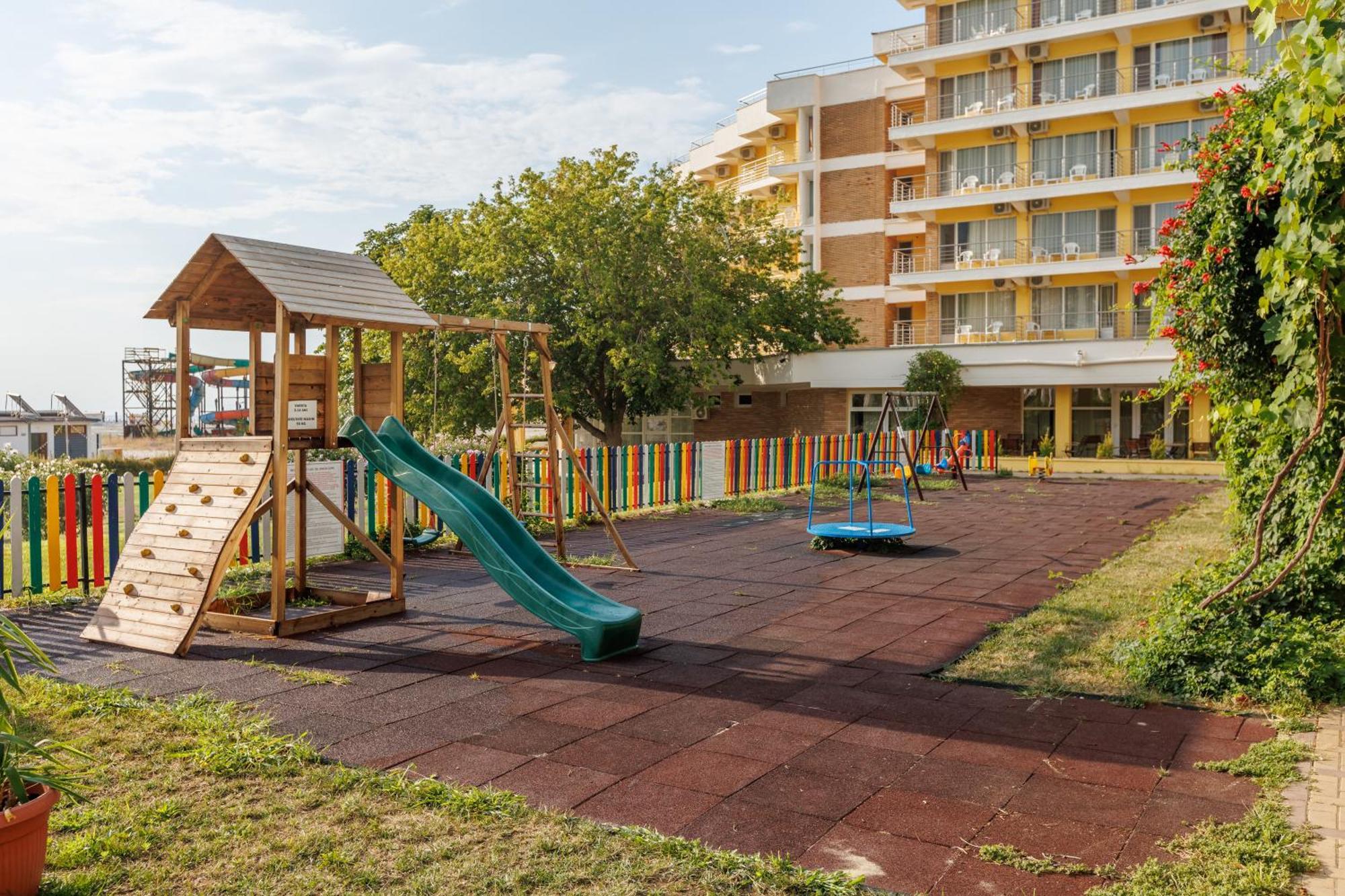 Hotel Amiral Mamaia Exterior photo